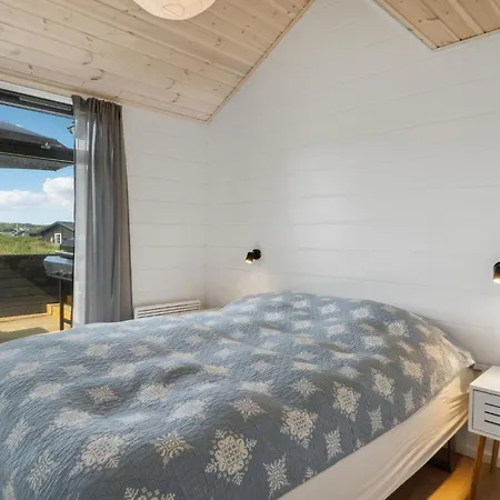 Stunning Home In Hjorring With House Sea View Hébergement de vacances *