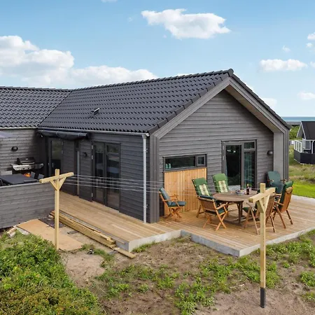 Hébergement de vacances Stunning Home In Hjorring With House Sea View Hjørring