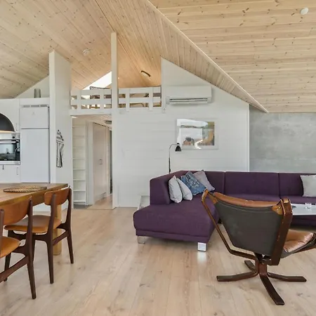 Cozy In With Kitchen Holiday home Hjorring